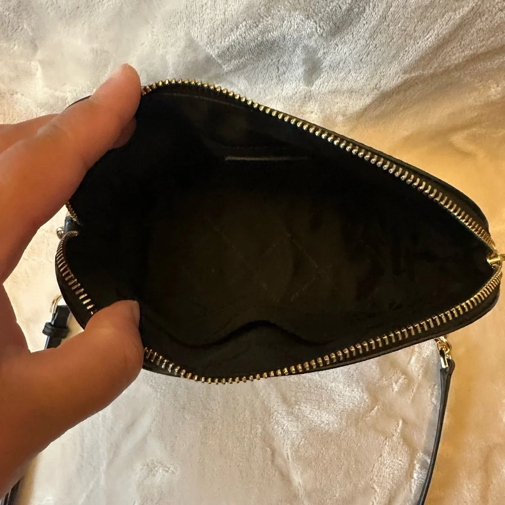 Michael Kors Jet Set Leather Crossbody - Picture 4 of 5